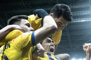 Қазақстанның ең үздік футболшысы кім екені белгілі болды