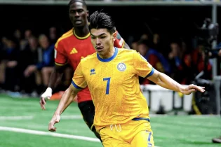 “Бала күнінде мінезі де, дарыны да ерекше еді” – Иван Ильницкий шәкіртінің “Ахматқа” ауысуы туралы