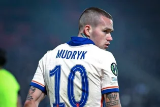 Дастан Сәтпаевтың командаласы жасыл алаңға оралмақ – Мансабын Францияда жалғастыра ма?