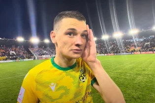 Ислам Чесноков қайда жоғалып кетті? Шотландия жанкүйерлері дүрлігуде