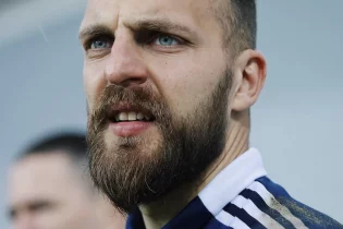 Қазақстандық банктердің құрығына түскен легионер –  “Астананың” қақпашысын халықаралық қылмыскермен шатастырған