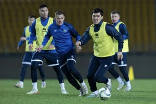 “Ел сенімін ақта” – Елдос Ахметов Чесноковты жігерлендірді