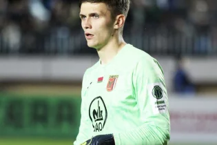 Қақпашы Максим Плотников “Жеңіс” командасы сапына қосылды