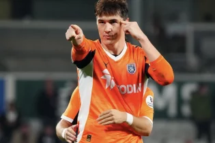 Эльдор Шомуродов: “Түркияға атақ, ақша үшін емес, футболдан лаззат алу үшін келдім”