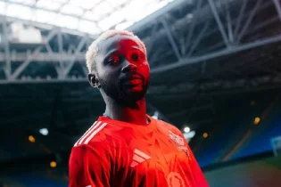 Нигериялық жартылай қорғаушы мансабын басқа командада жалғастырады