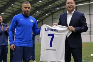 Асайын Байханов “Ертіспен” кездесті: Басты мақсат — Кубок пен жоғары нәтиже