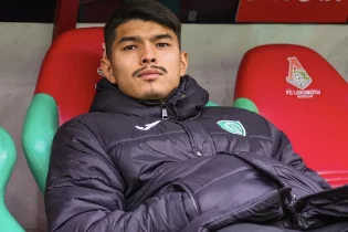 “Жеңіс жақын еді...”: Кенжебек дебютіне разы ма?