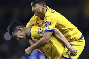 Комор Аралдары Қазақстаннан мықты ма? Мали бапкері тосын мәлімдеме жасады