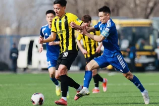 “Бұл — футболды өлтіру” – Рафаэль Уразбахтин “Хан-Тәңірі” стадионындағы жағдайға шүйлікті