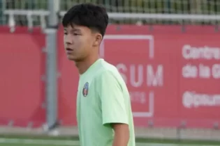 Тарихи сәт – Кәрім Меңдіқанов “Барселона” сапына қосылды