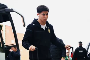 “Досиктің кетуі - біз үшін үлкен шығын” – Қазақстандық футболшы Ұлы Британияға жол тартады