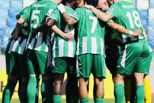 “Атырау” ойыншылары алаңға жалаңаш шыға ма? – “Мұнайшылар” киімсіз қалудың аз-ақ алдында тұр