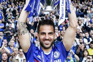 Дастан Сәтпаевтың командасын кім құтқармақ? – Фабрегастың Лондонға оралуына жол ашылды